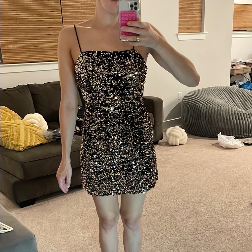 Francesca's Collections Black and Gold Sequin Bodycon Mini Dress